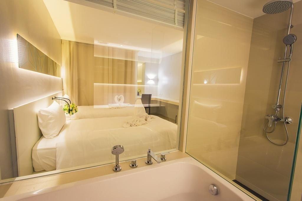 Crystal Hotel Hat Yai Extérieur photo