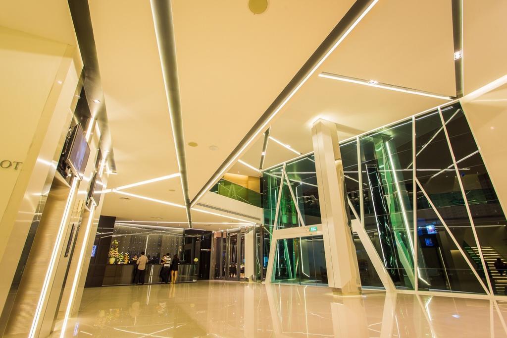 Crystal Hotel Hat Yai Extérieur photo