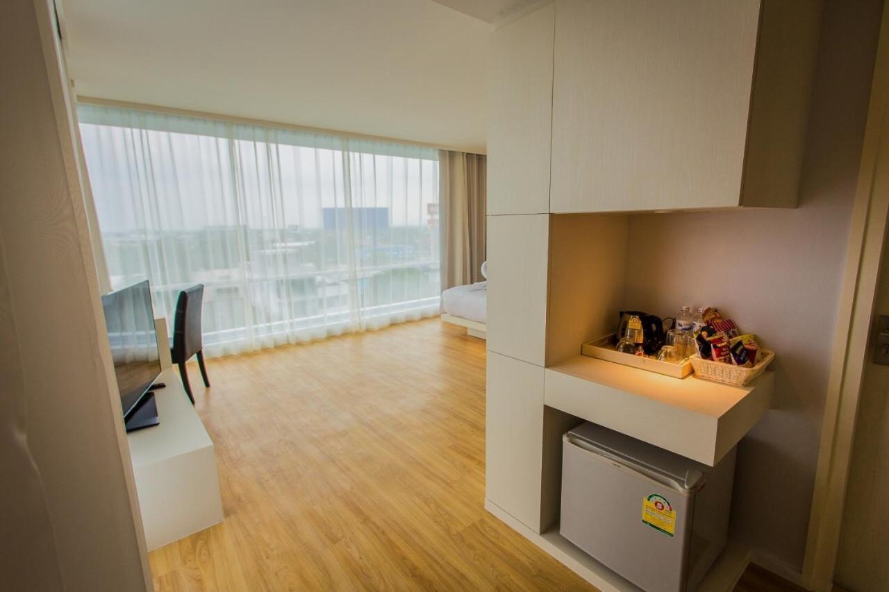 Crystal Hotel Hat Yai Chambre photo