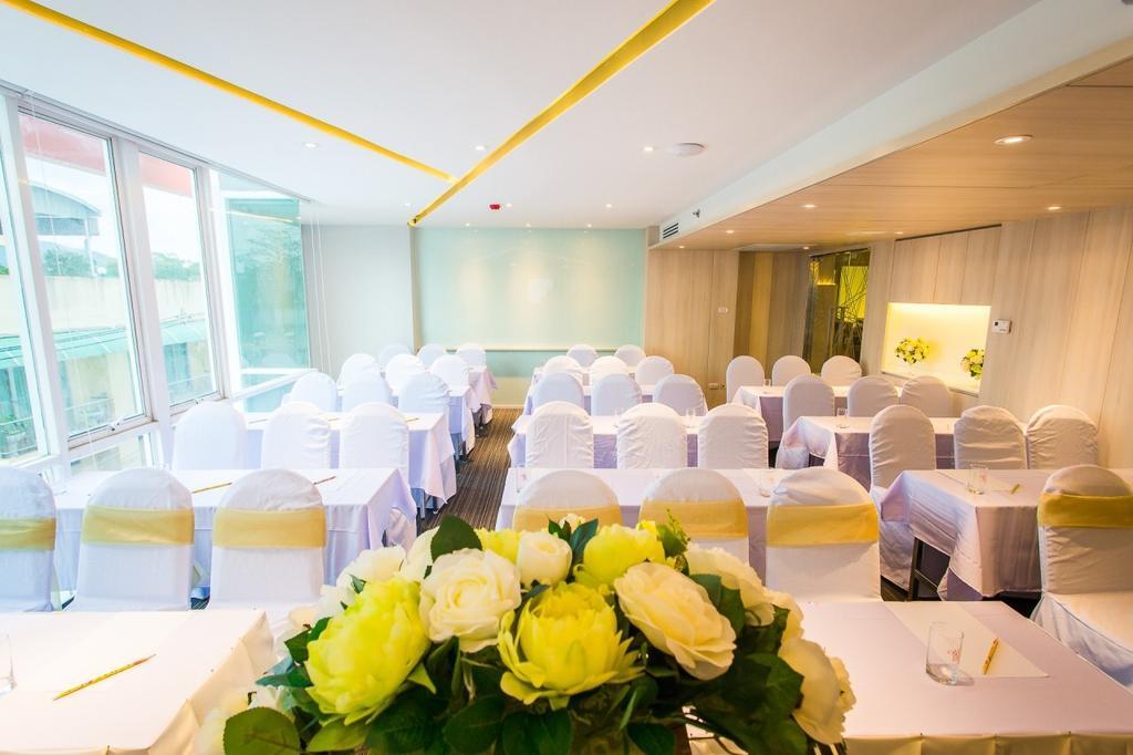 Crystal Hotel Hat Yai Extérieur photo