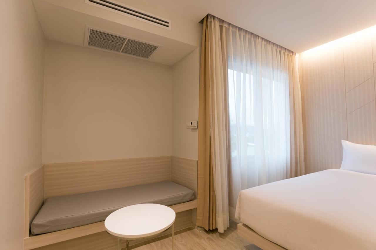 Crystal Hotel Hat Yai Extérieur photo